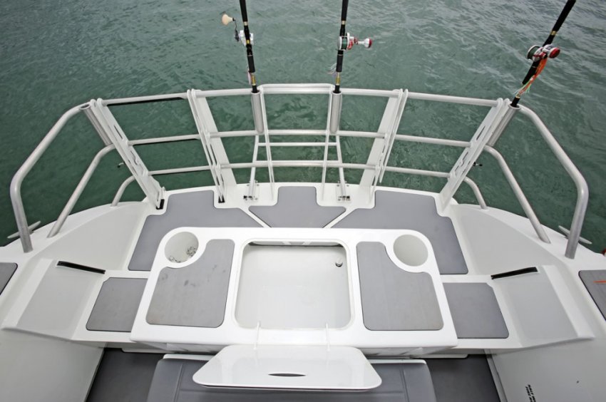 Extreme 985 Game King Transom